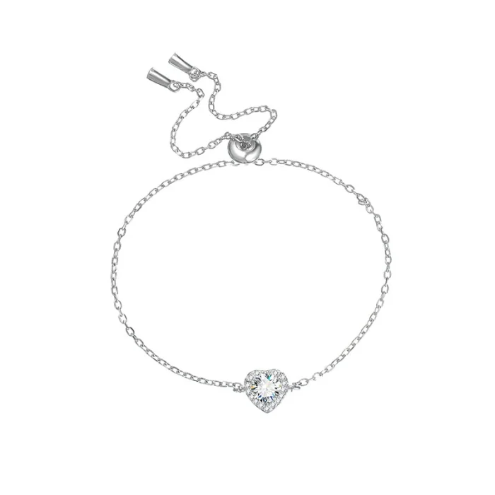 Simple, stylish, and luxurious moissanite bracelet for women, made of S925 sterling silver, featuring a unique heart-shaped design.
