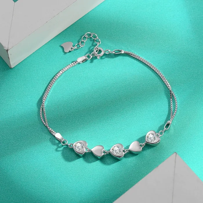 S925 Sterling Silver Moissanite Three Diamond Bracelet, Simple and Versatile Heart-Shaped Bracelet for Women, New Style