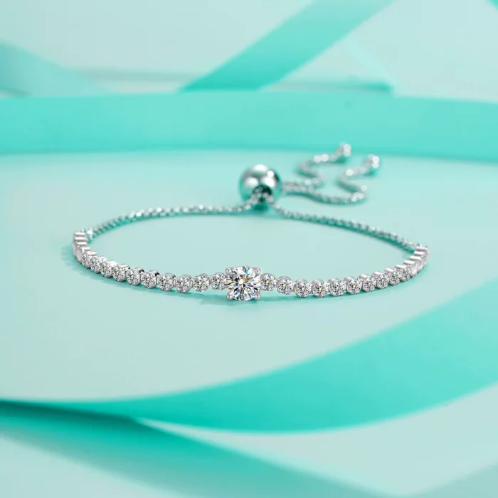 Moissanite tennis bracelet with pull-out design, sterling silver S925. Small, exquisite, simple, stylish, and unique design.