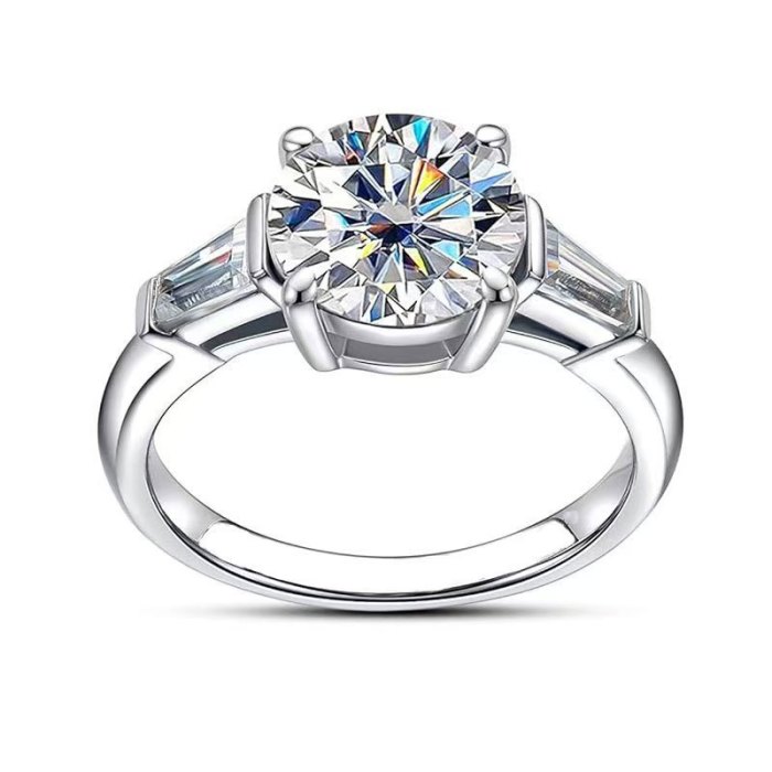Four-prong diamond ring, S925 sterling silver moissanite, high-end, light luxury style, fashionable and sophisticated ring, hot selling.