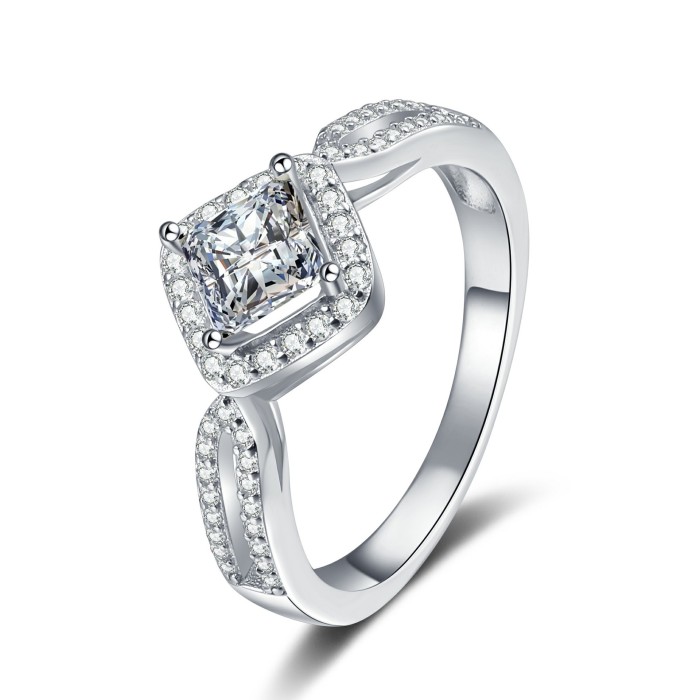 S925 Sterling Silver Moissanite Simulated Diamond Ring Princess Cut Fashionable High-End Versatile Jewelry