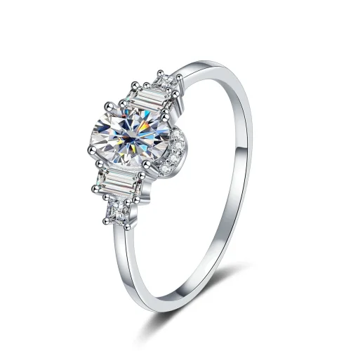S925 Sterling Silver Moissanite Ring - Trendy, Fashionable, and Luxurious Design - Stylish Women's Ring