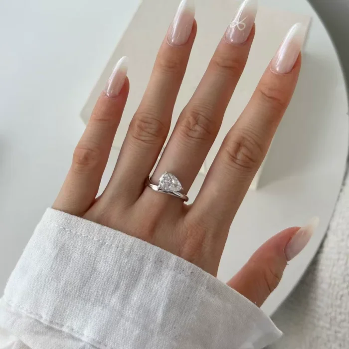 S925 Sterling Silver Moissanite Teardrop Ring for Women - Luxurious and Stylish Pear-Shaped Ring