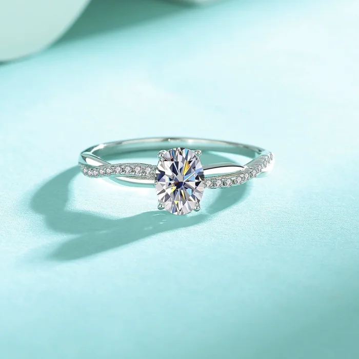 New Moissanite Oval Ring, Niche Design, Light Luxury, Fashionable and Versatile Band