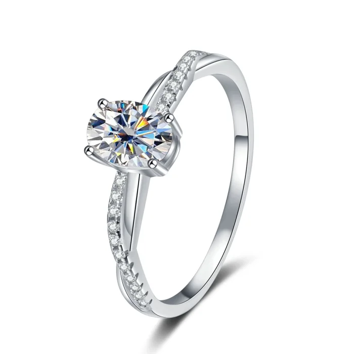 New Moissanite Oval Ring, Niche Design, Light Luxury, Fashionable and Versatile Band