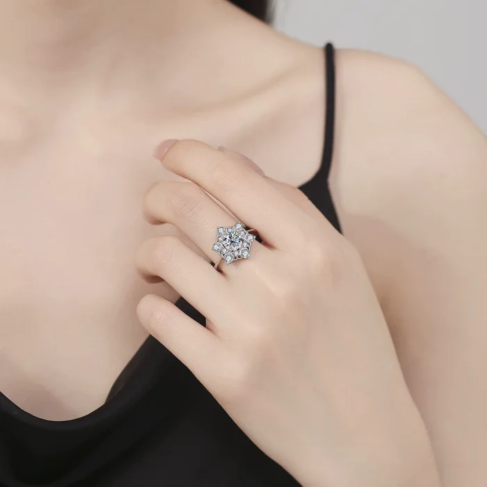 S925 Sterling Silver Moissanite Flower Ring, Full Diamond Design, High-End Fashionable and Versatile, Bestselling Jewelry
