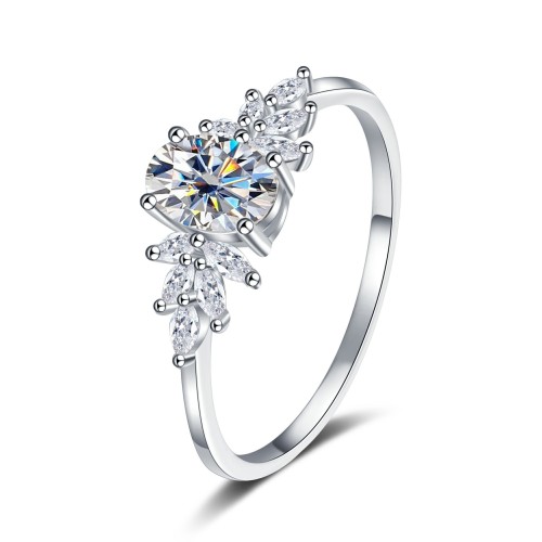 S925 Sterling Silver Moissanite Ring: A luxurious, elegant, and fashionable ring with 5*7D color fancy-shaped diamonds.