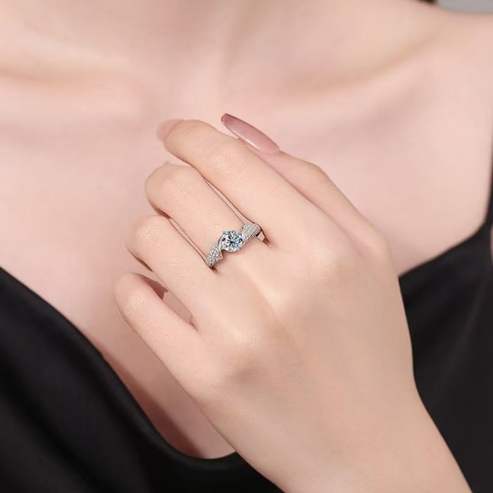 S925 Sterling Silver Moissanite Ring, Light Luxury Fashion Jewelry for Women