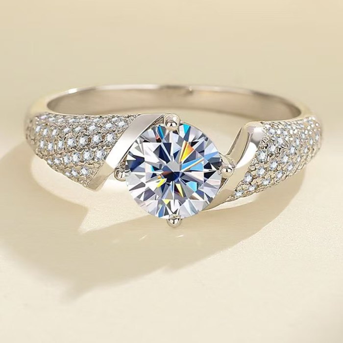 S925 Sterling Silver Moissanite Ring, Light Luxury Fashion Jewelry for Women