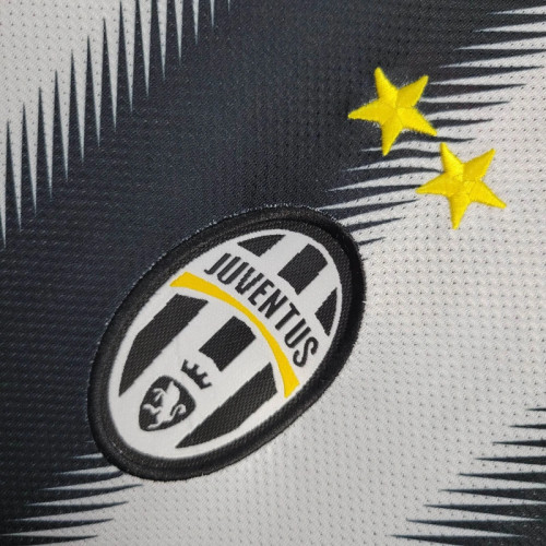 Retro Juventus Home Jersey 2011/12 Football Kit Soccer Shirt