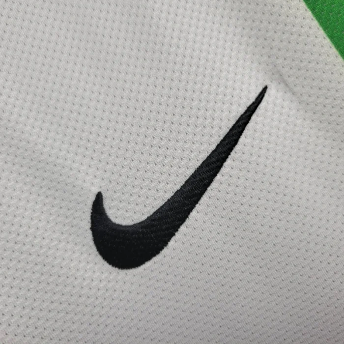 Retro Juventus Away Jersey 2010/11 Football Kit Soccer Shirt