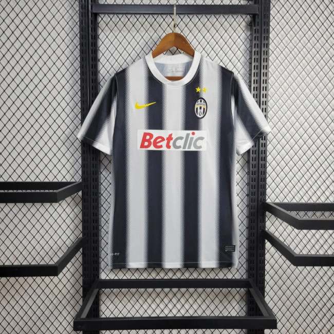 Retro Juventus Home Jersey 2011/12 Football Kit Soccer Shirt