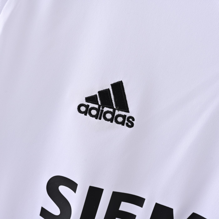 Retro Real Madrid Home Jersey 2005/06 Football Kit Soccer Shirt