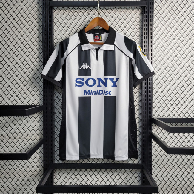 Retro Juventus Home Jersey 1997/98 Football Kit Soccer Shirt