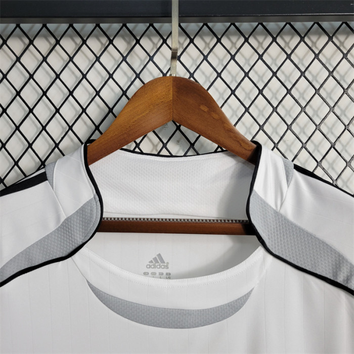 Retro Real Madrid Home Jersey 2006/07 Football Kit Soccer Shirt