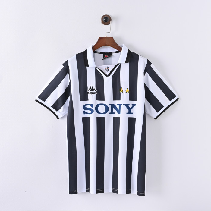 Retro Juventus Home Jersey 1996-97 Football Kit Soccer Shirt