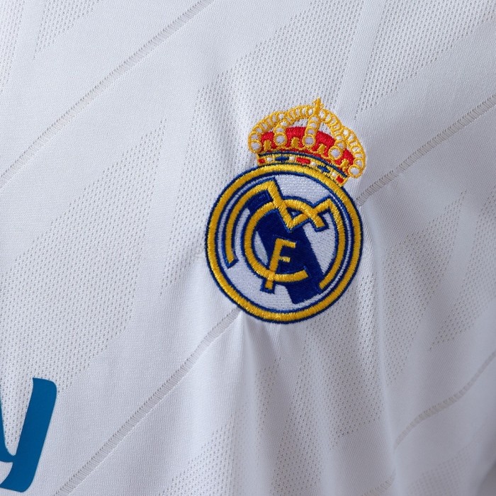 Real Madrid Jersey 17/18 Home Retro Football Kit