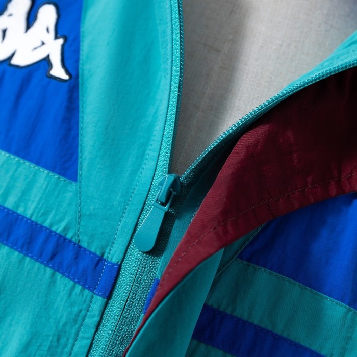 Barcelona Windbreaker 2025/26 Green Football Kit
