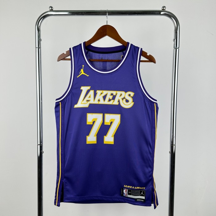 Los Angeles Lakers Jersey 25-26 Luka Dončić #77 Basketball Jersey