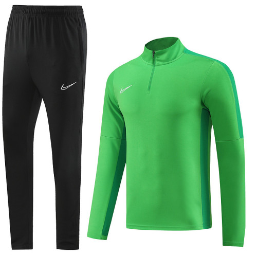 NB05 Green MEN 1/4 Zipper TrackSuit