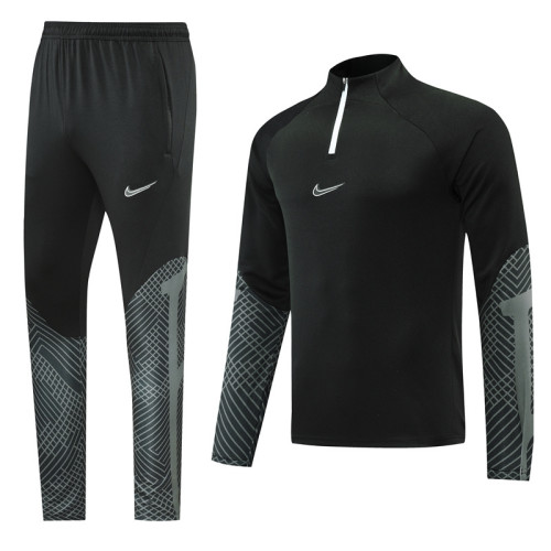 NB01 Black MEN 1/4 Zipper TrackSuit