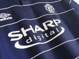 1999∕00 Manchester United Away Jersey