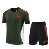 2526 Bayern München Short Training Suit