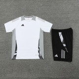 AD08 white Mens Short Suit