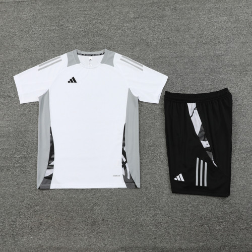 AD08 white Mens Short Suit