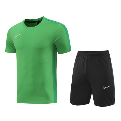 ND02 green Mens Short Suit