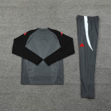 2425 Manchester United Dark Grey 1/4 Zipper Player Training Suit