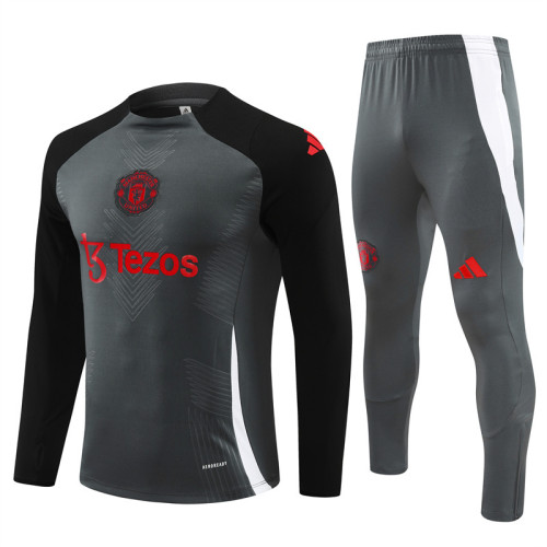 2425 Manchester United Dark Grey 1/4 Zipper Player Training Suit