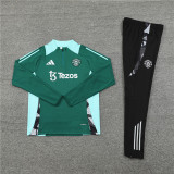 2425 Manchester United Green 1/4 Zipper Training Suit