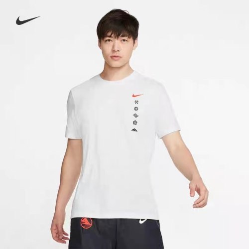 Nike Men's Short-Sleeve T-Shirt-39
