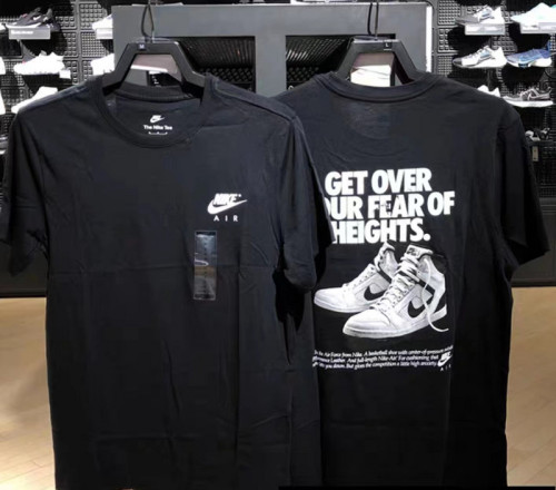 Nike Men's Short-Sleeve T-Shirt-4