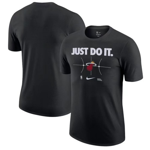 NBA Men's Short-Sleeve T-Shirt - 84