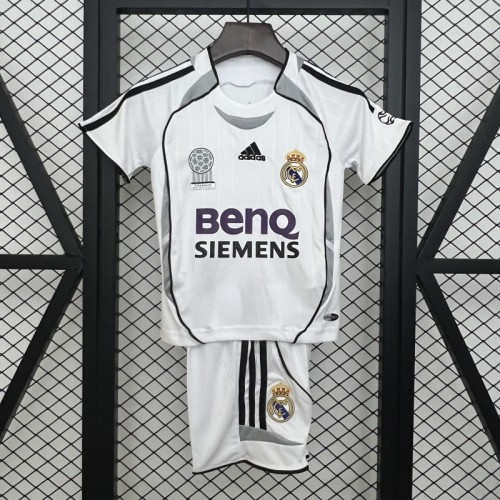 kids Real Madrid 06∕07 Home Size︰ 16-28(5BD2)