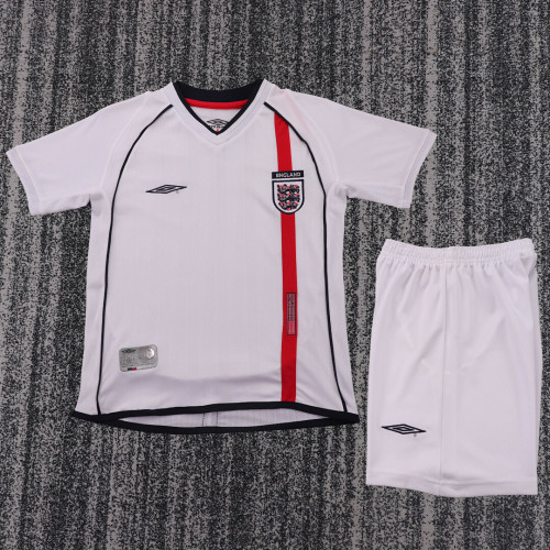 02 England Home  Kids Retro Suit