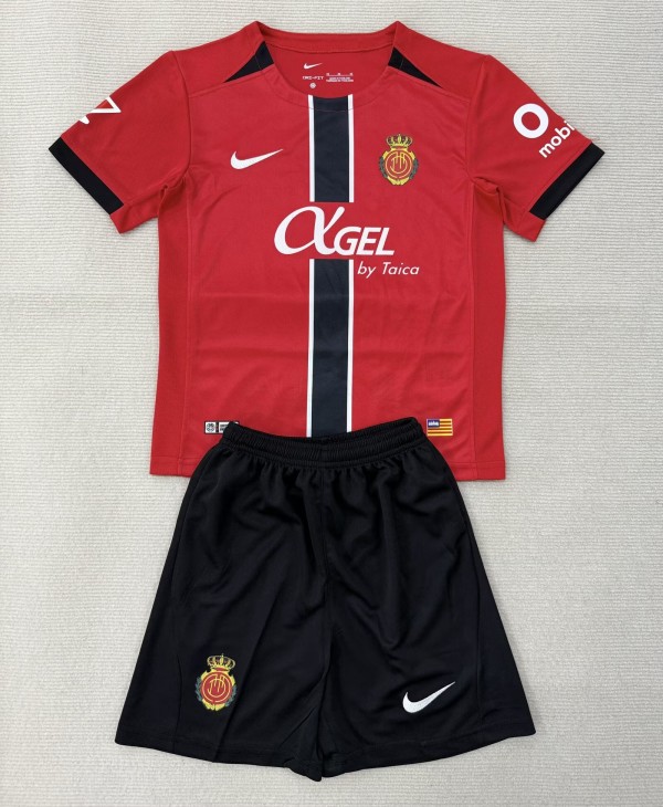 25-26 Mallorca Home Adult Suit