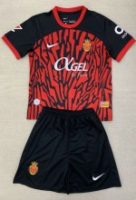 24-25 Mallorca Home Adult Suit