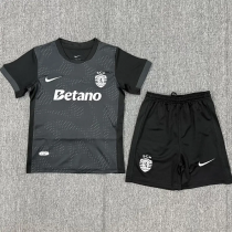 25-26 Sporting Lisbon Black Kids Soccer Jersey 1:1 Thai Quality 25-26 Sporting Lisbon Black Kids Soccer Jersey 1:1 Thai Quality