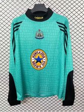 1997-1998 Newcastle Green Goalkeeper Long sleeves Retro Soccer Jersey