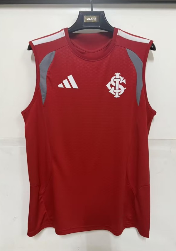 26-27 Internacional Red Vest