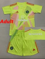 24/25  Celtic Light Green Goalkeeper Suit Fans  Soccer Jersey（成人）