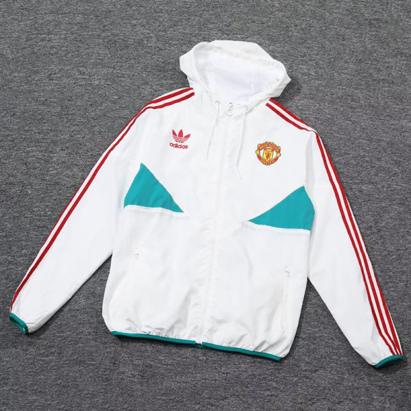 23/24 Man Utd White Windbreaker