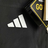 24/25  Man Utd Black Assault  Hooded Windbreaker (Y12连帽冲锋衣）
