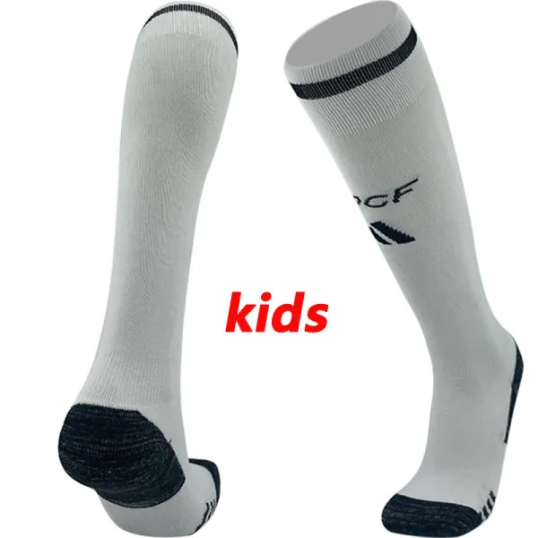24/25 RMA Home White White Socks(儿童）