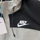 24/25 F700 NK White &Black Single Layer Hooded Windbreaker (连帽冲锋衣）