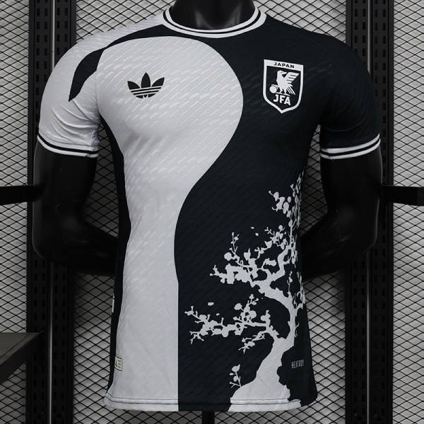24/25 Japan White And Black  Player Version Soccer Jersey