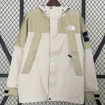 24/25 New TNF Khaki & Grey Windbreaker(侧衣兜）